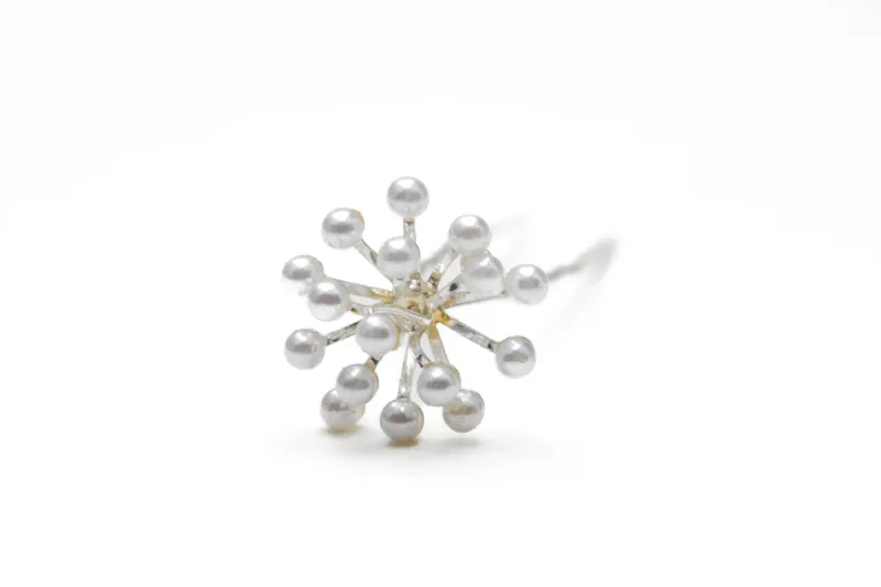 Sparkle Pearl Pin